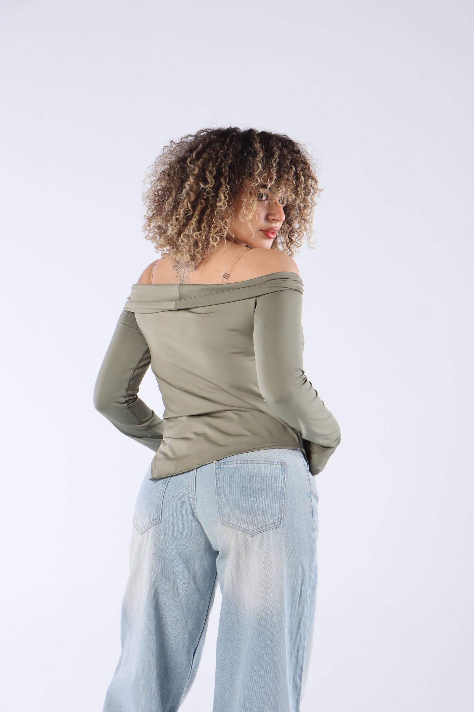 Vela Ring Top