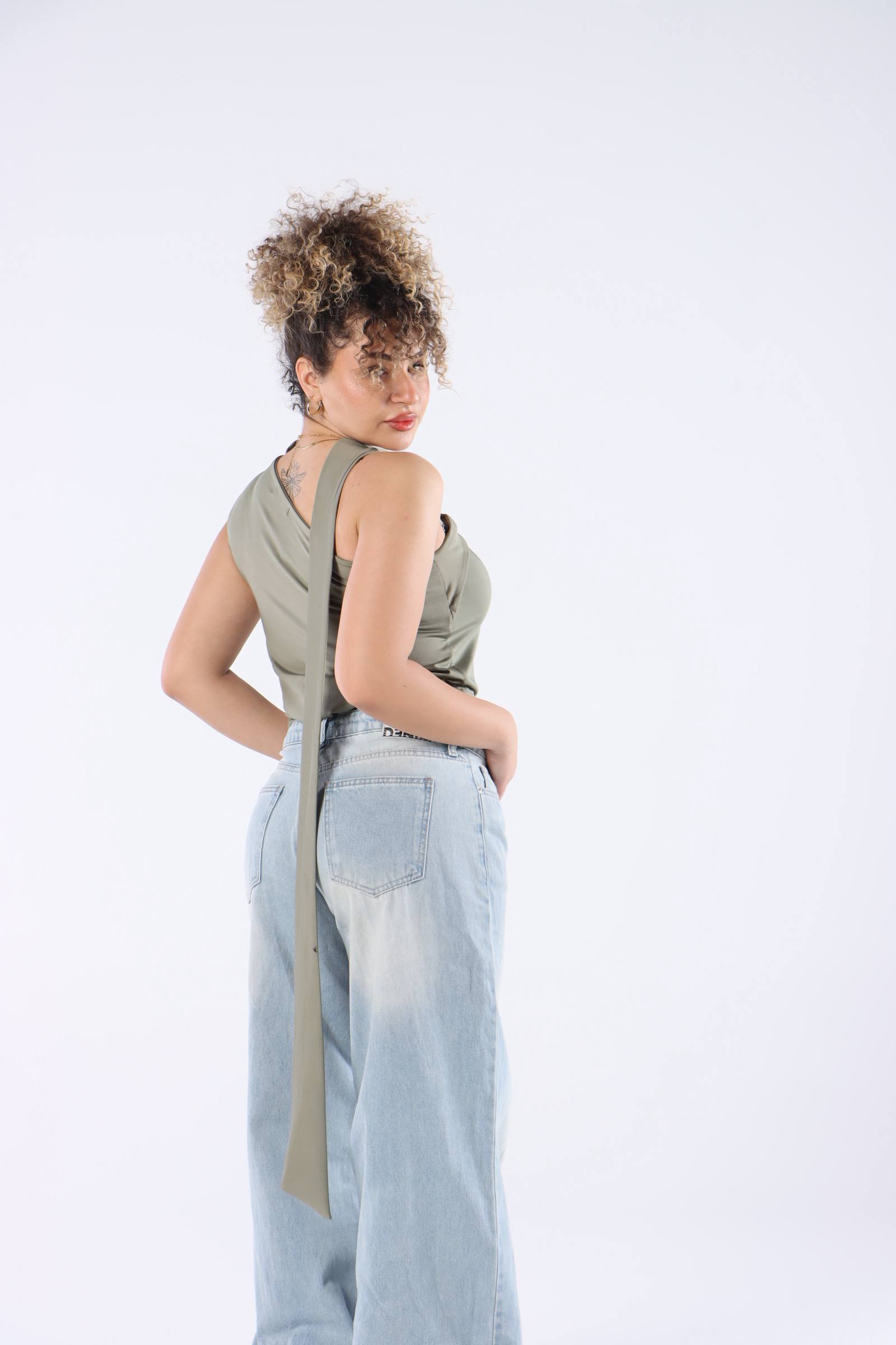 Ayla Scarf Top